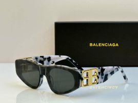 Picture of Balenciga Sunglasses _SKUfw55481359fw